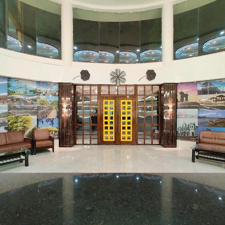 Golden Chariot Hotel Даман Экстерьер фото