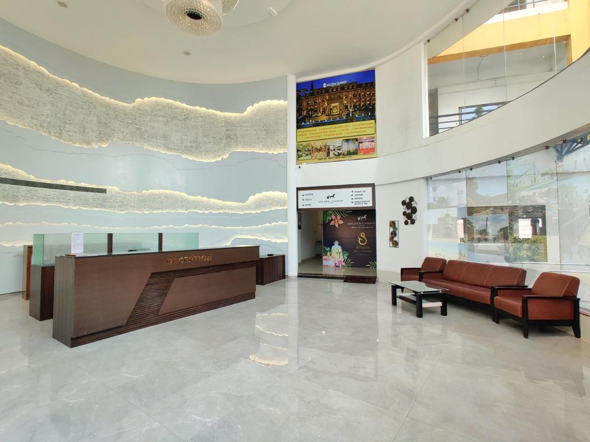 Golden Chariot Hotel Даман Экстерьер фото