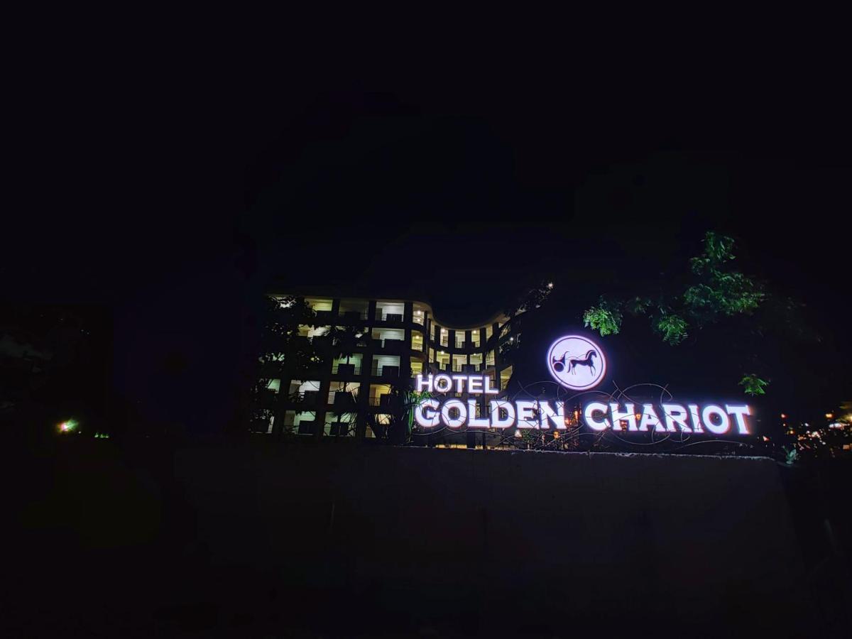 Golden Chariot Hotel Даман Экстерьер фото